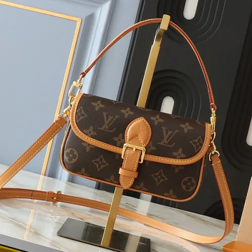15XE5B (Fashionable leather bag)