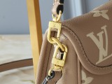 15XE4B Popular leather bag