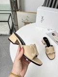 Z2Q55CL51  Popular leather shoes