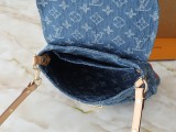 B1N165B118 Popular    bag