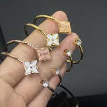 15QE52K  Popular Bracelets