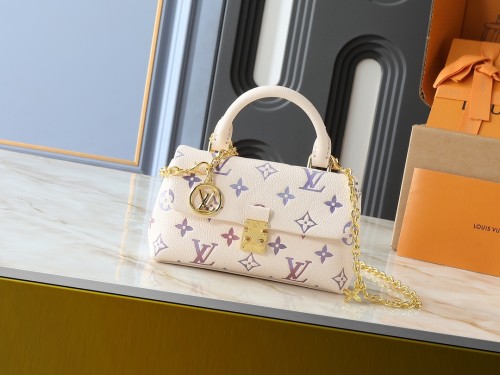 B1R15E16 Popular  leather bag