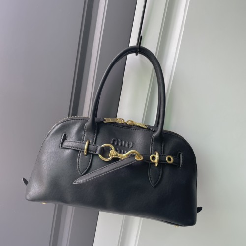 B1R15A40  Popular   leather bag