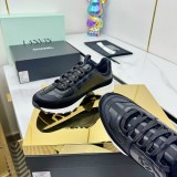Z2R85C6  Popular high quality shoes