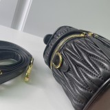 B1R15A102 Popular   leather bag