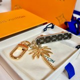 35QE11A Popular bag 's charms accessories