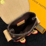 A1Z105E6 Popular bag 's charms accessories