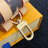 A1Z105E6 Popular bag 's charms accessories