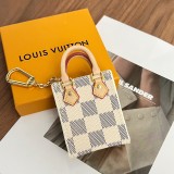 A1Z105ZE7 Popular bag 's charms accessories