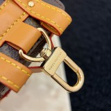 A1Z105E10 Popular bag 's charms accessories