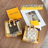 A1Z105ZE7 Popular bag 's charms accessories