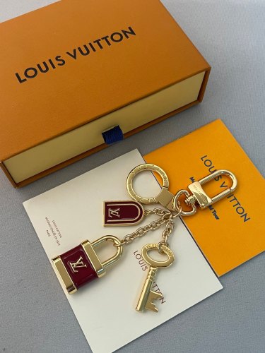 A1Z105E38 Popular bag 's charms accessories