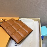 A1Z105E35 Popular bag 's charms accessories