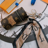 A1Z105E69 Popular bag 's charms accessories