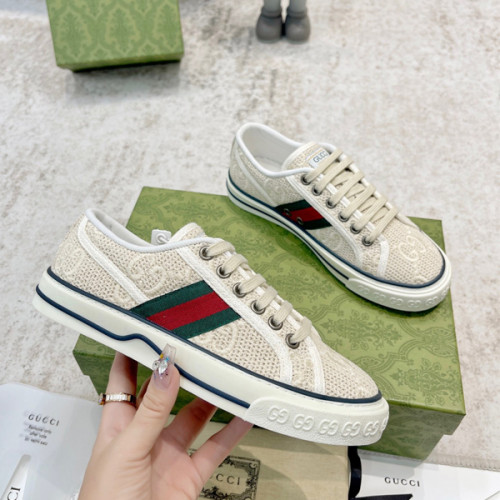 Z2Q105B204 Popular high-quality Shoes