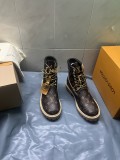 Z2Q105E382 Popular high-quality leather Boots