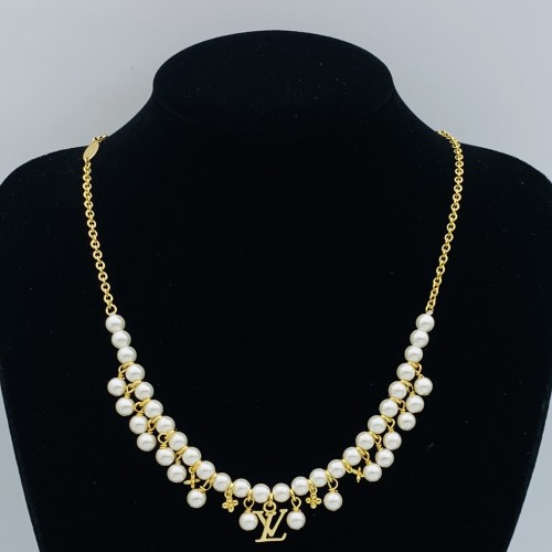 15QE81X Popular Necklace