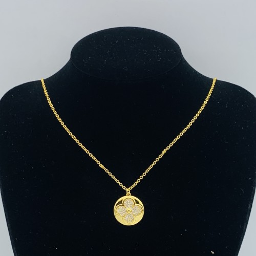 15QE51X Popular Necklace