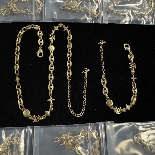 15QE122X Popular Necklace.Bracelet