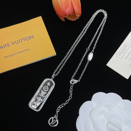 15QE128X Popular Necklace