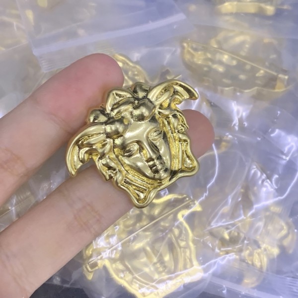 65ZV42X Popular Brooch