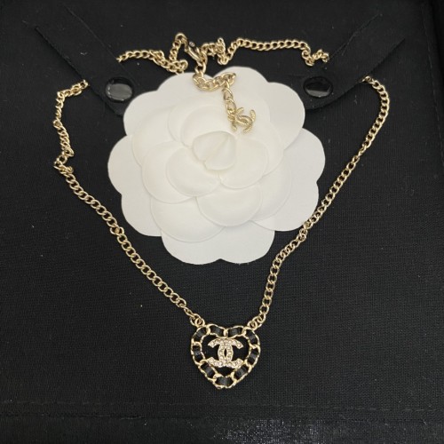55QC213X Popular Necklace