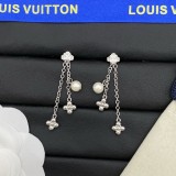 15ZE66E Popular Earrings