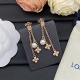 15ZE66E Popular Earrings