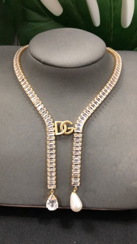 55QA439X Popular Necklace.Bracelets