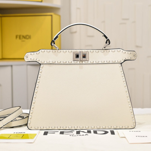 B1R15F137 Popular leather bag