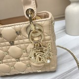 B1R15D139 Popular leather bag