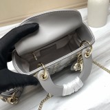 B1R15D139 Popular leather bag