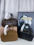 B1R15A131 Popular leather bag