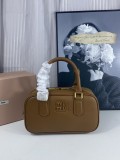 B1R15A131 Popular leather bag