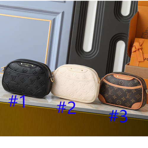 B1R15E147 Popular leather bag