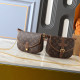 B1R115E158 Popular leather bag