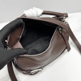 B1R15A149 Popular leather bag