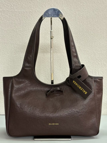 B1N36J12 Popular leather bag