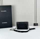 B1P36C16 Popular leather bag