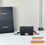 B1P36C17 Popular Caviar leather bag