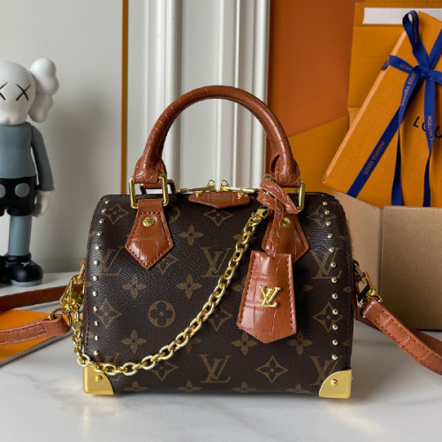 B1N36E6 Popular leather bag