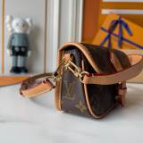 B1P36E37 Popular leather bag