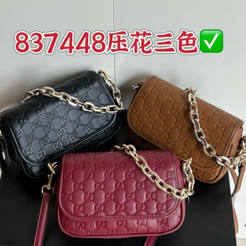B1P36C60 Popular leather bag