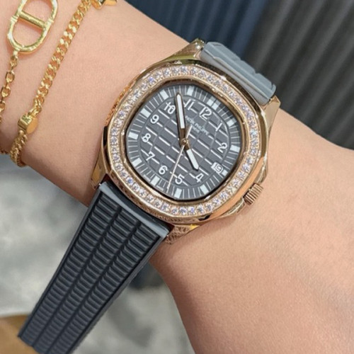 136NA6L  Popular Watches