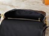B1P36E41 Popular leather bag