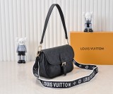 B1P36E42 Popular leather bag
