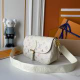 B1P36E41 Popular leather bag