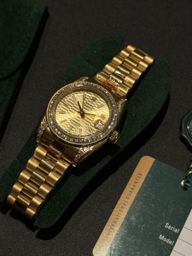 L1R36L15 Popular Watches