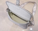 B1P36E42 Popular leather bag