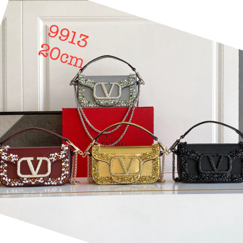 B1P36A74 Popular leather bag